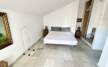Property slide 20