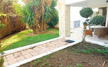 Property slide 16