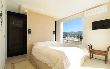 Property slide 15