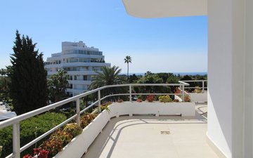 Property slide 22