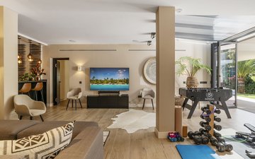 Property slide 15
