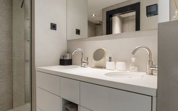 Property slide 22
