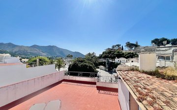 Property slide 20