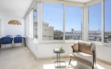Property slide 17