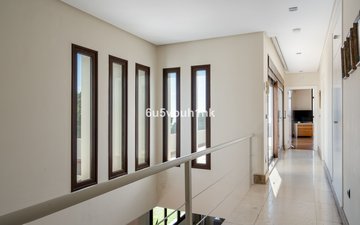 Property slide 22