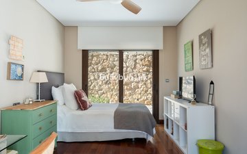 Property slide 31