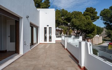 Property slide 38