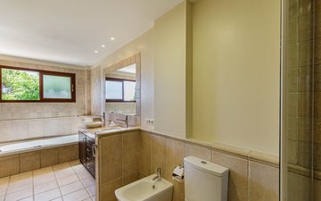 Property slide 10