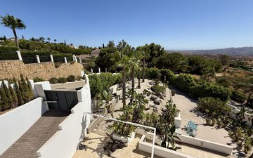 Property slide 21