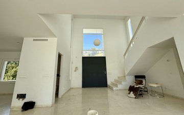 Property slide 6