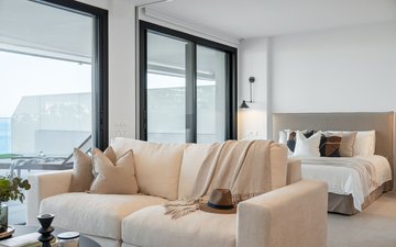 Property slide 10