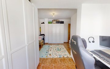Property slide 10