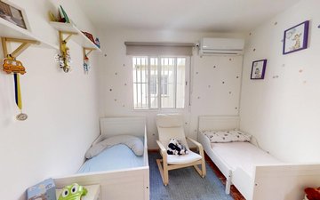 Property slide 21