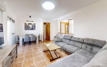 Property slide 31