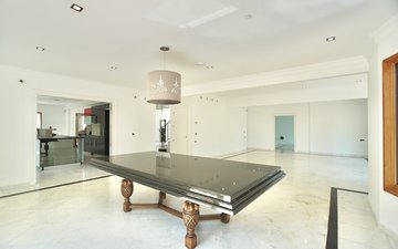 Property slide 20