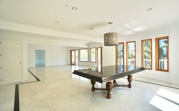 Property slide 21