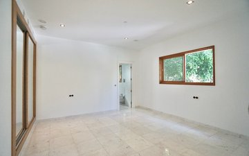 Property slide 42