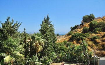 Property slide 47