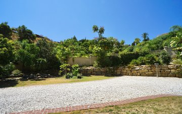 Property slide 51