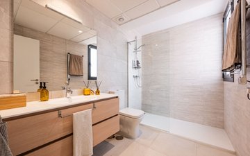 Property slide 21