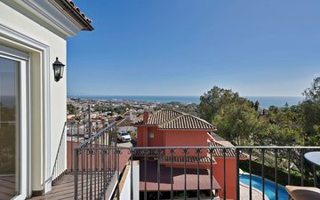Property slide 33