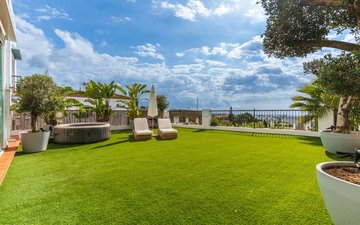 Property slide 22