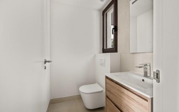 Property slide 14