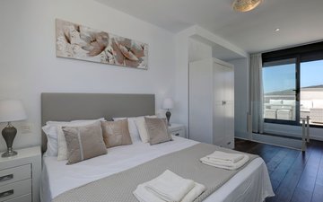 Property slide 20