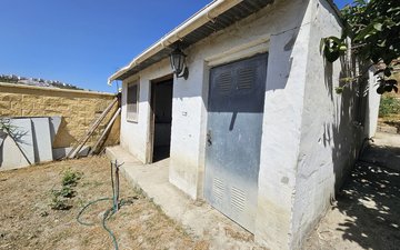 Property slide 14