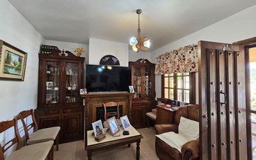 Property slide 28