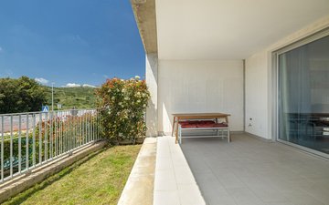 Property slide 4
