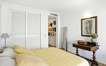 Property slide 17