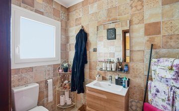 Property slide 26