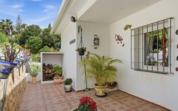 Property slide 34