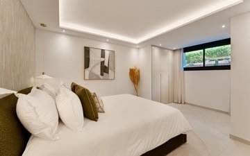 Property slide 16