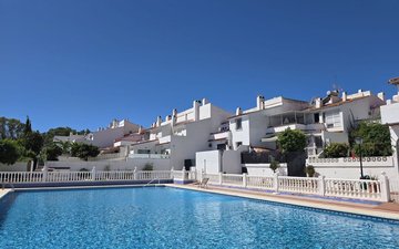 Property slide 25