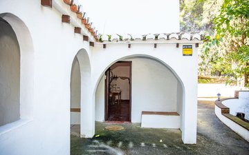 Property slide 43