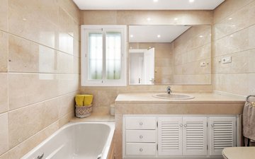 Property slide 15
