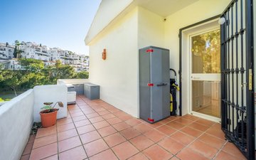 Property slide 14