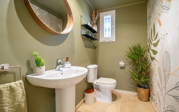 Property slide 16