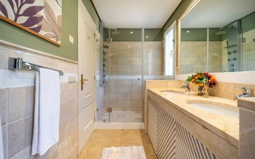 Property slide 18