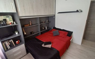 Property slide 14