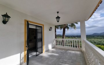 Property slide 18