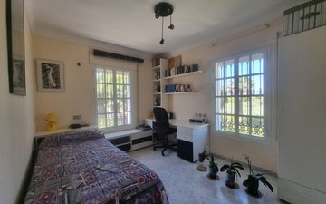 Property slide 20