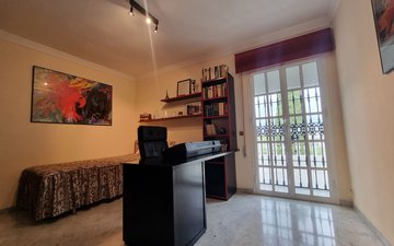 Property slide 21