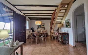 Property slide 32
