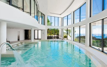Property slide 17