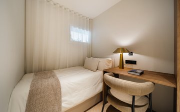 Property slide 44