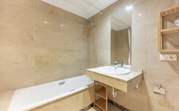 Property slide 22