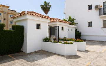 Property slide 16